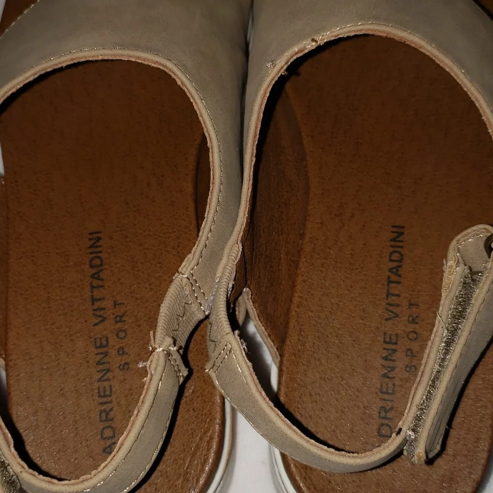 Adrienne Vittadini Sport Beige Summer Sandals 7.5 - Picture 7 of 15
